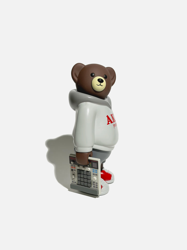 新品未開封 INTERBREED DIGGIN' BEAR AKAIフィギュア DIGGIN' BEAR “AKAI professional” / Gray (グレー) – INTERBREED